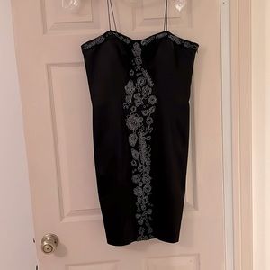Cocktail dress by Laundry - size 12.